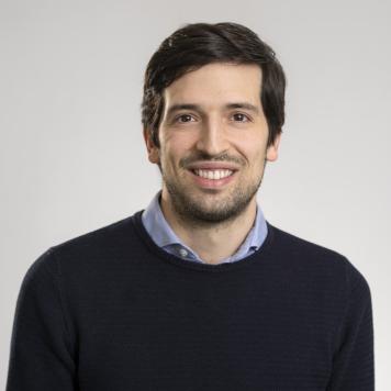 Jun.-Prof. Dr. Alejandro Ecker