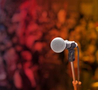 Microphone + Farbverlauf